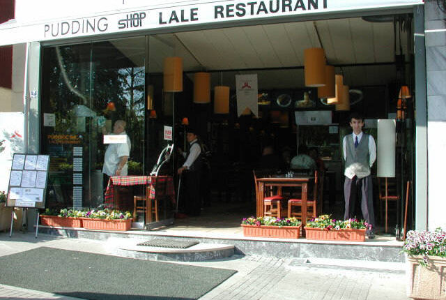 Lâle Restaurant ή Pudding Shop